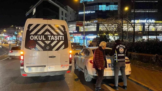 Çekmeköy'de ikiz plaka ile korsan taşımacılık yapan minibüs sürücüsüne 42 bin 401 TL ceza