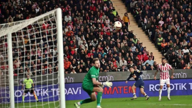 Cengiz Ünder, 8. golünü attı