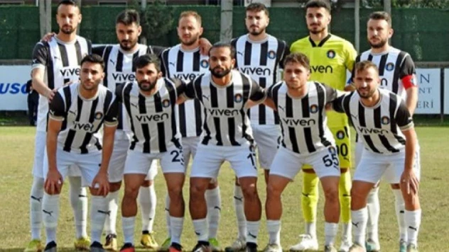 Çeşme Belediyespor, deplasmandan 1 puanla dönerek liderliğini korudu
