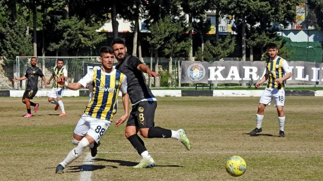 Çeşme'de yerel derbinin galibi Alaçatıspor