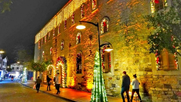 Çeşme, dopdolu bir yılbaşına hazır