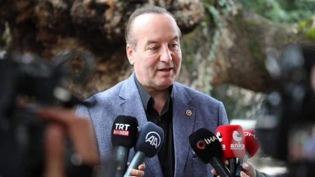 CHP Karabük Milletvekili Akay, Balıkesir'de başkan aday adaylarıyla bir araya geldi