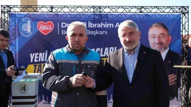 Çorum Belediyesi'nde anahtar teslim töreni