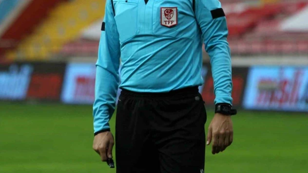 Çorum FK - Bandırmaspor maçının hakemi Ömer Faruk Gültekin oldu