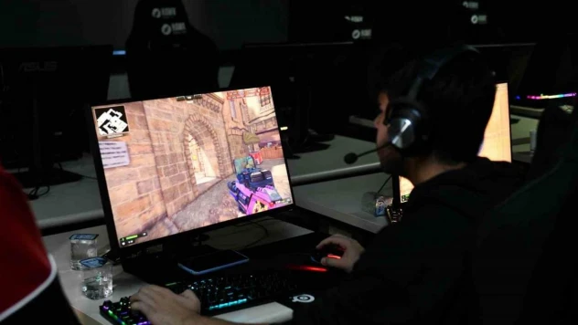 Çubuk E-Spor Merkezi'nde Zula Turnuvası'nın finalleri nefesleri kesti