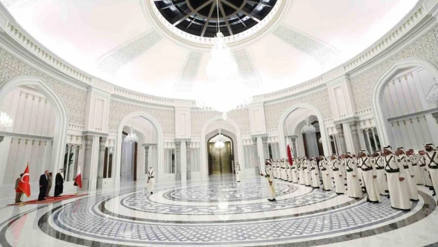 Cumhurbaşkanı Erdoğan, Katar Emiri Al Thani ile bir araya geldi