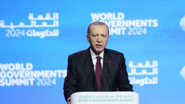 Cumhurbaşkanı Recep Tayyip Erdoğan, 'Daha fazla kan dökülmeden, göz yaşı akamdan bölgemiz çok daha büyük tehditlerle karşı karşıya kalmadan bir an önce Gazze'deki katliamın durdurmamızın altını bir kez daha çiziyorum' dedi.
