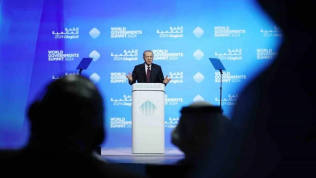 Cumhurbaşkanı Recep Tayyip Erdoğan, 'İsrail yayılmacı hayaller peşinde koşmayı bırakmalı' dedi.