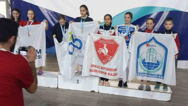 Denizli Büyükşehrin sporcuları kış şampiyonasından derecelerle döndü