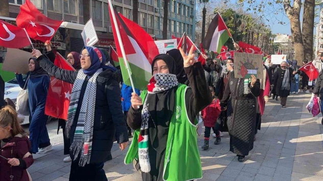 Denizli'de Filistin'e destek ve şehitler için yürüyüş yapıldı