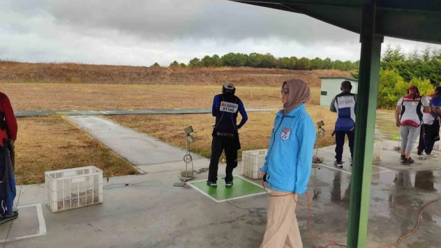 Denizli'nin ilk lisanlı atıcılık hakemi 19 yıldır ulusal müsabakaları yönetiyor