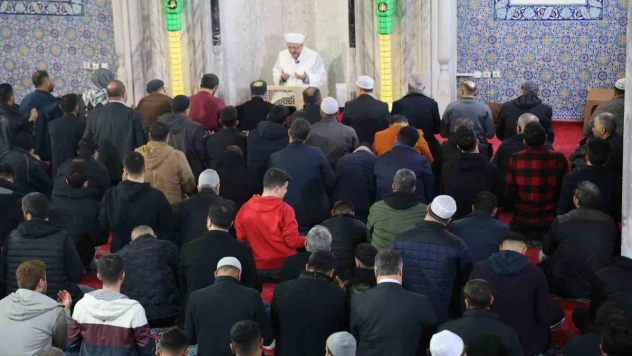 Deprem bölgesinde Miraç Kandili dualarla idrak edildi