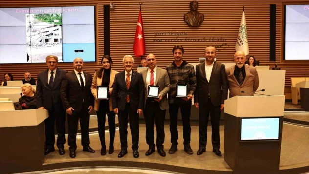 Deprem bölgesindeki çalışmalara katkı verenlere teşekkür