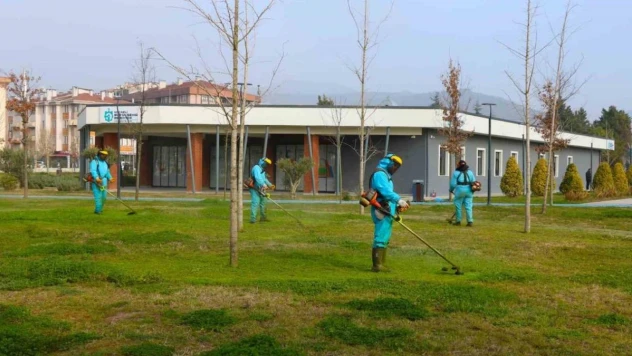 Derince Millet Bahçesi'nde temizlik