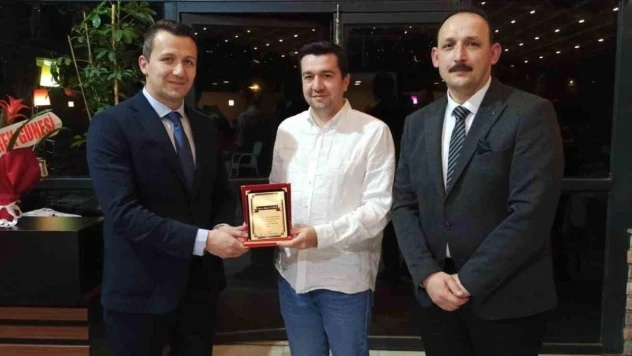 Devrekliler Müdür Verim için düzenlenen veda yemeğinde bir araya geldi