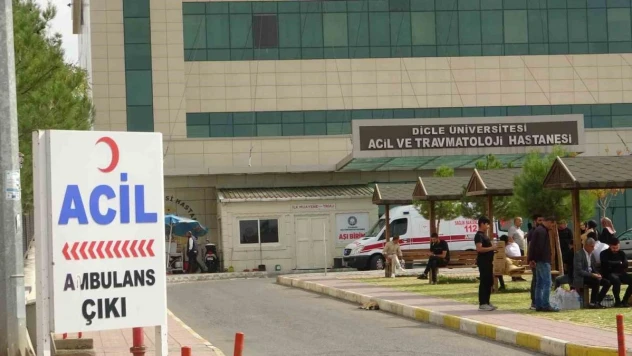 Diyarbakır'da 4 kişilik ailenin karbonmonoksitten zehirlendiği belirlendi