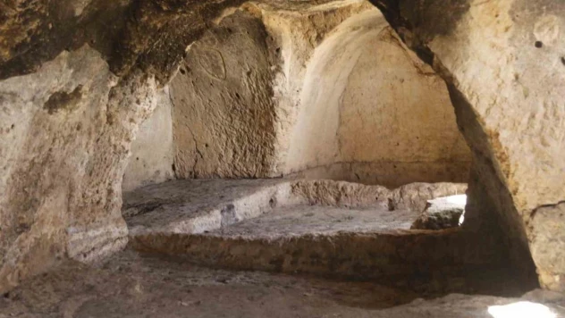 Diyarbakır'da mezar tercihleri ve ritüeller tarihe ışık tutuyor