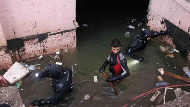Diyarbakır'da su birikintisinde 'bebek var' iddiası ekipleri harekete geçirdi