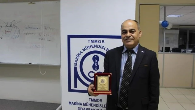 Diyarbakır'da üzerine inşaat demiri düşen şahıs hayatını kaybetti