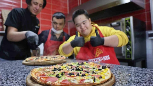 Down sendromlu çocuklar mutfağa girdi, hünerleri ile göz doldurdu