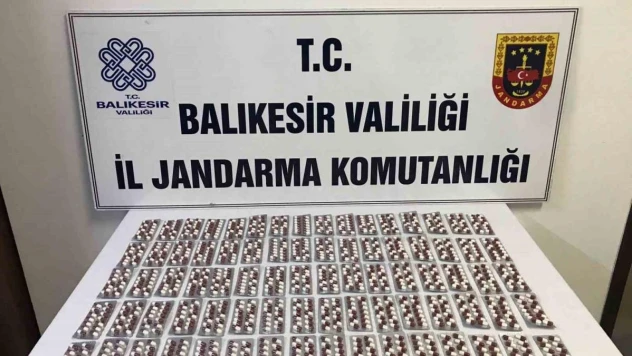 Durdurulan araçtan 1139 adet uyuşturucu hap çıktı