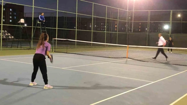 EBYÜ Kadınlar Kort Tenis Turnuvası düzenlendi