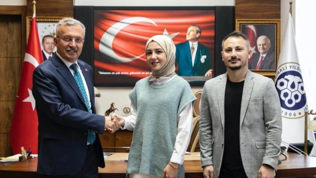 EBYÜ öğrencisi ilk ona girdi