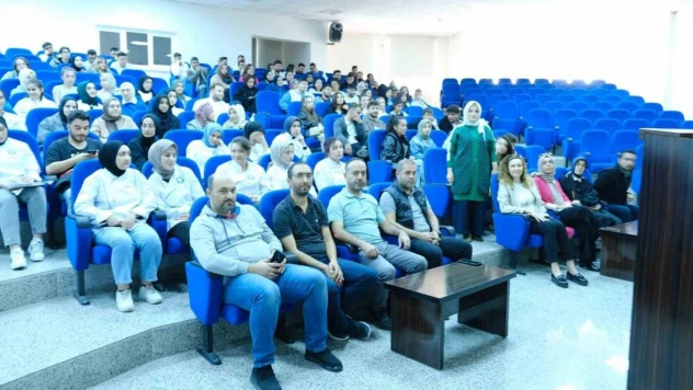 EBYÜ Turizm ve Otelcilik MYO'da oryantasyon eğitimi verildi