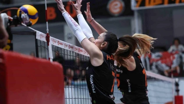 Eczacıbaşı Dynavit, Karayolları'nı 3-0 mağlup etti