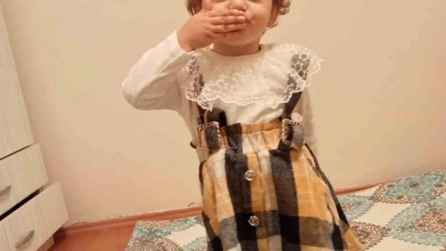 Eczanede fenalaşan 2 yaşındaki çocuk hayatını kaybetti