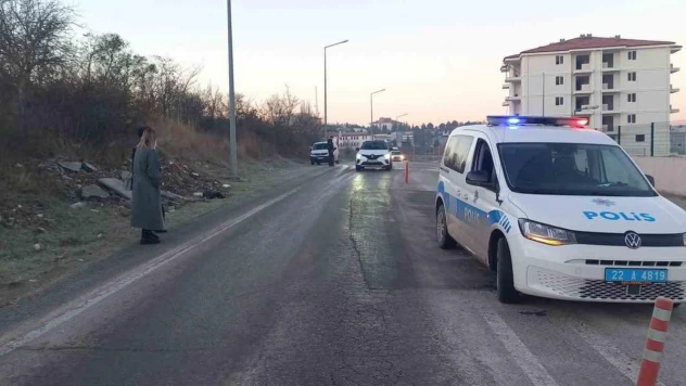 Edirne'de su kaçağından kaynaklanan buzlanma beraberinde kazaları getirdi