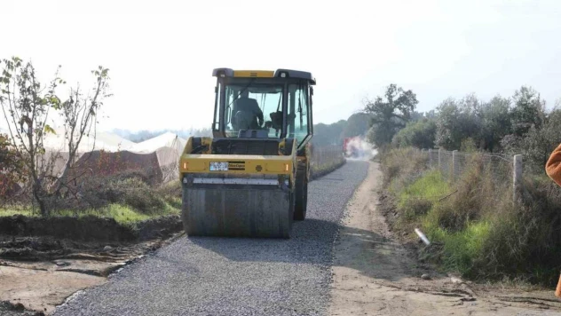 Efeler'in yolları yenileniyor