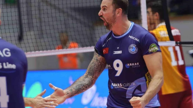 Efeler Ligi: Galatasaray: 1 - Arkas Spor: 3