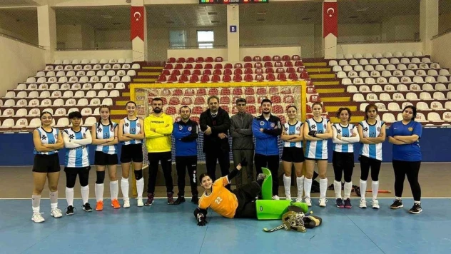 Ege Yıldızları Zonguldak Karaelmas SK karşılaşmasında 10-0 kazandı