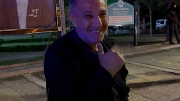 Ehliyetine el konulan alkollü sürücü meşhur olmak istedi: 'Aman iyi çek de meşhur olalım'