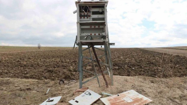 Elektrik panoları hırsızların hedefi oldu