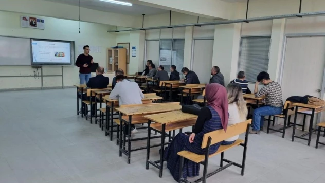 Emet Cevizdere Şehitleri Mesleki ve Teknik Anadolu Lisesi öğretmenlerine seminer