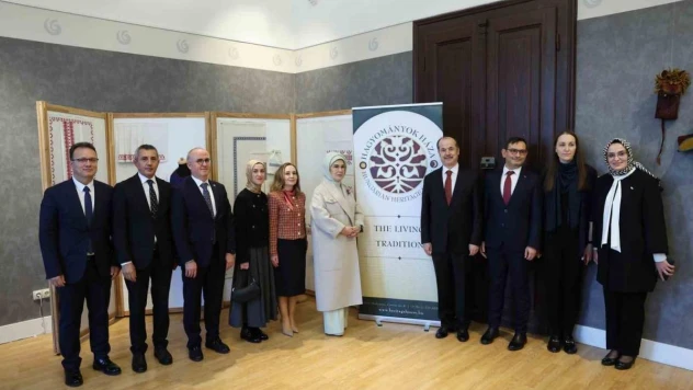 Emine Erdoğan Macaristan Parlamento Binası ile Türk-Macar Kültür Yılı'na özel sergiyi gezdi
