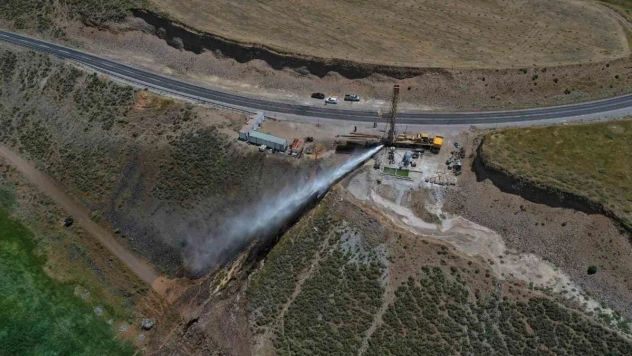 Van Erciş'e müjde:  jeotermal su bulundu