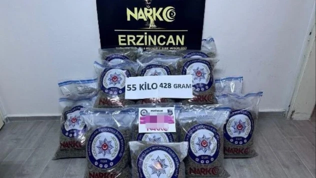 Erzincan'da 55 kilo uyuşturucu skunk ele geçirildi