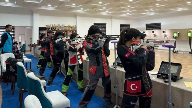 Erzincan'da derece için silahlar çekildi