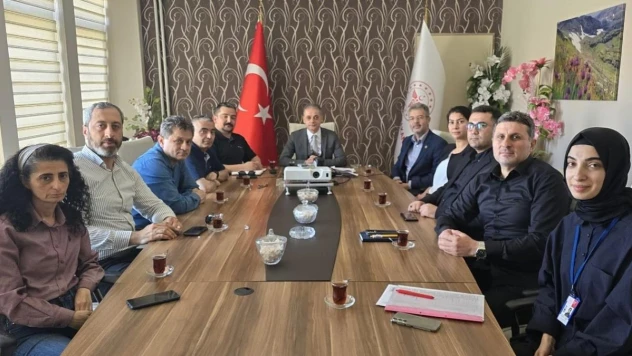 Erzincan'daki eczacılarla istişare toplantısı düzenlendi