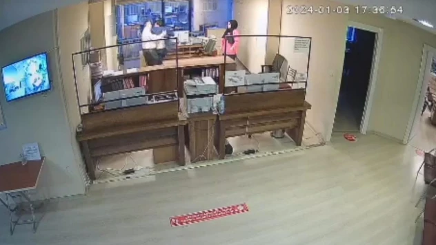 Esenler Birleşik Esnaf ve Sanatkarlar Odası'nda 'usulsüzlük' kavgası: Oda başkanı yumruk attı, kavga çıktı