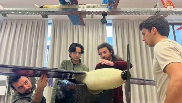 ESTÜ'lü öğrenciler hidrojenle uçabilecek İHA için yoğun emek harcıyor