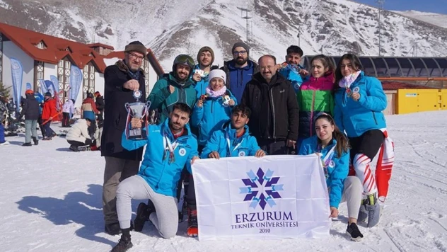 ETÜ Palandöken'de zirvenin sahibi oldu