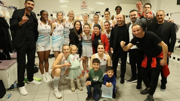 EuroCup Women Son 16 Turu: Melikgazi Kayseri Basketbol: 76 - NKA Pecs Üniversitesi: 65