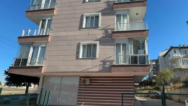 Ev sahibinin elinden kaçırdığı hırsız polis ekipleri tarafından yakalandı