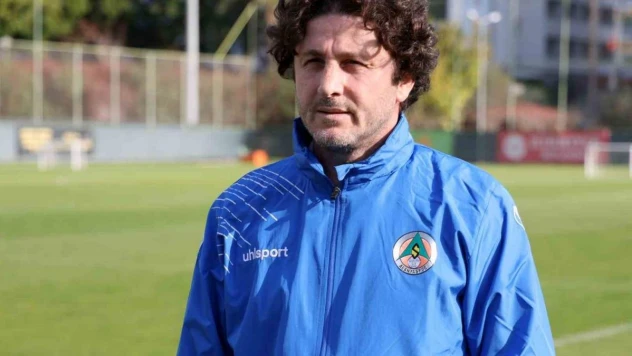 Fatih Tekke: 'Bulunduğumuz yerden stres yapmadan bir an önce kurtulmak istiyoruz'