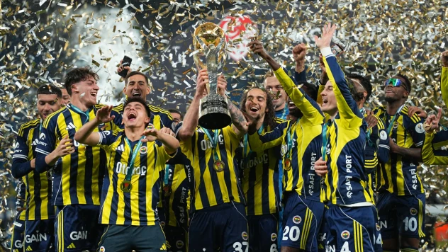 Atatürk olimpiyat'ta kupa coşkusu: fenerbahçe süper kupa'yı kazandı