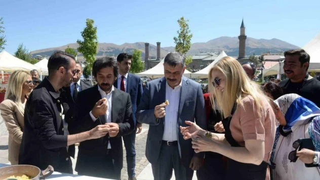 Festival coşkusu sürüyor